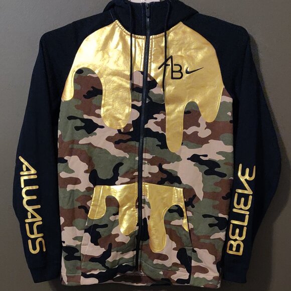 Nike Doernbecher Aiden Barber Camo Full Zip Hoodie NWOT SIZE MEDIUM - Picture 3 of 11